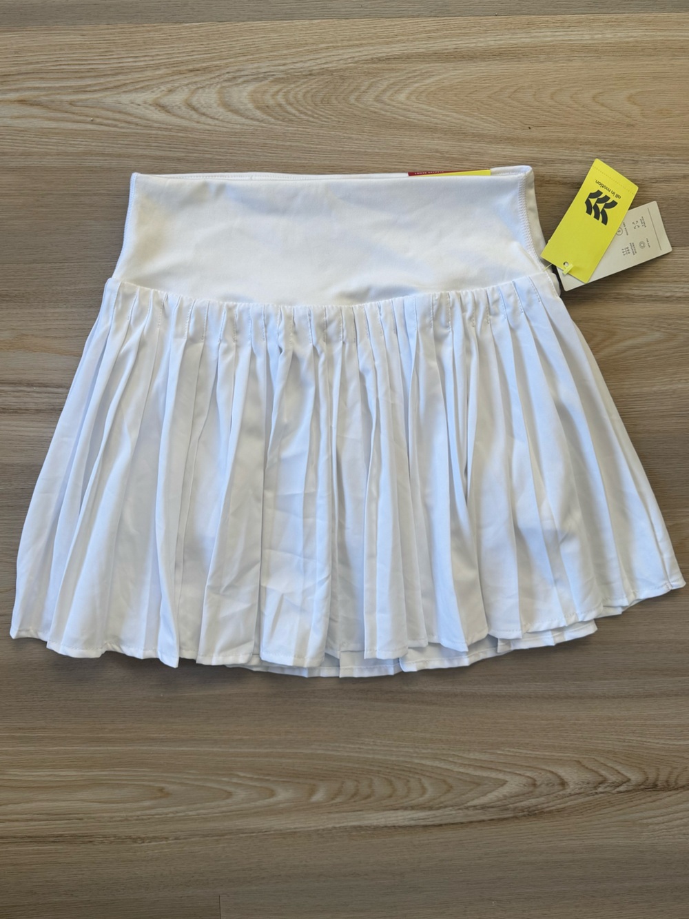 NWT all in motion | White Woven Pleated Fashion Skort | Size XS
